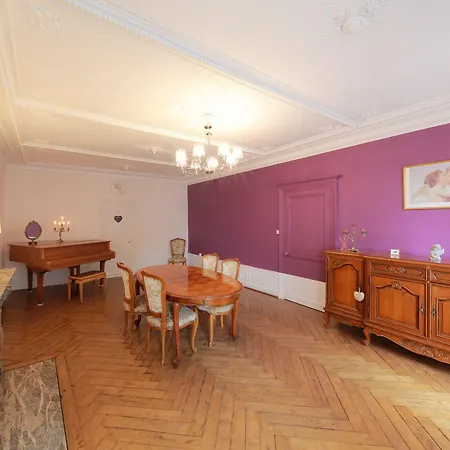 La Loge Des Fees Latille
