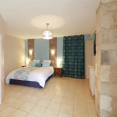 La Loge Des Fees Latillé