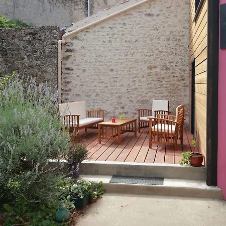 Bed & Breakfast La Loge Des Fees Latille