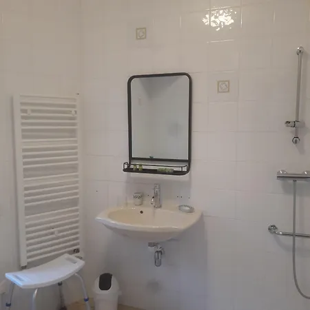 La Loge Des Fees Bed & Breakfast 3*