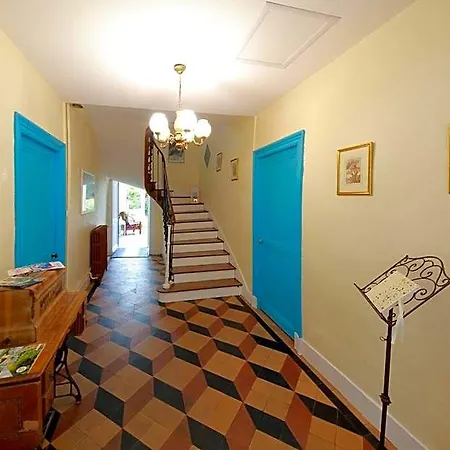 Bed & Breakfast La Loge Des Fees 3*