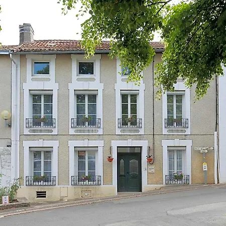 La Loge Des Fees Latille