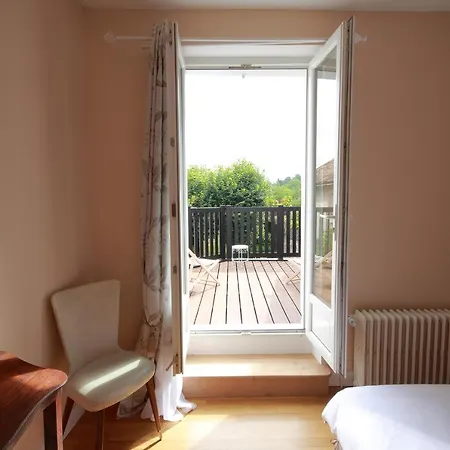 La Loge Des Fées Latillé
