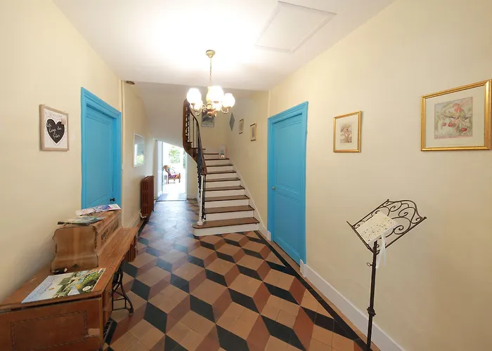 La Loge Des Fées Latillé