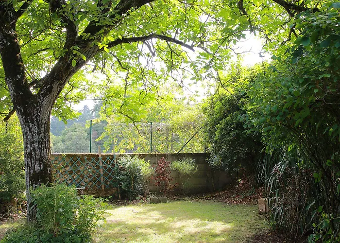 La Loge Des Fées Bed and breakfast