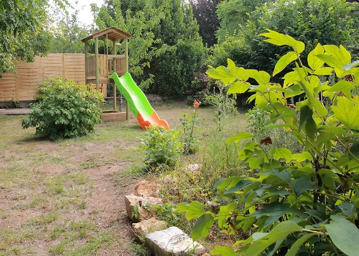 La Loge Des Fées Bed and breakfast